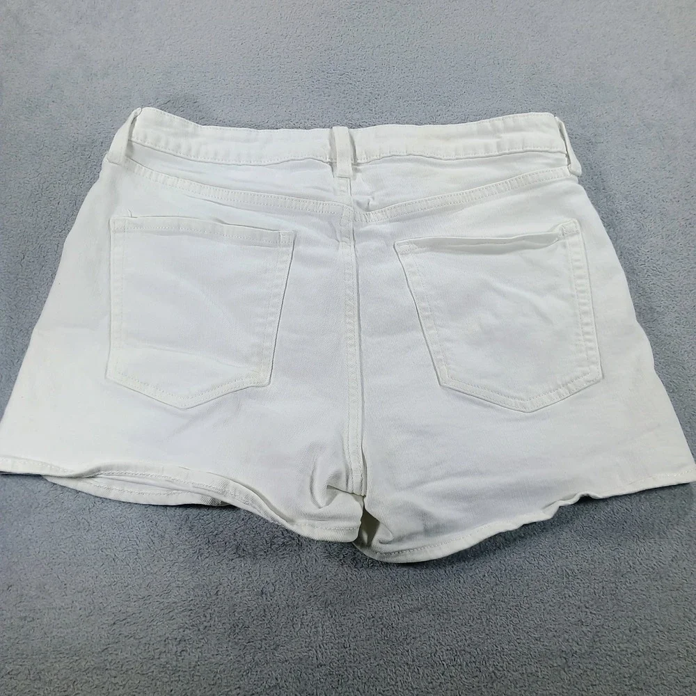 Old Navy Womens High-Rise Curvy Short White 12 Secret-Smooth Pockets